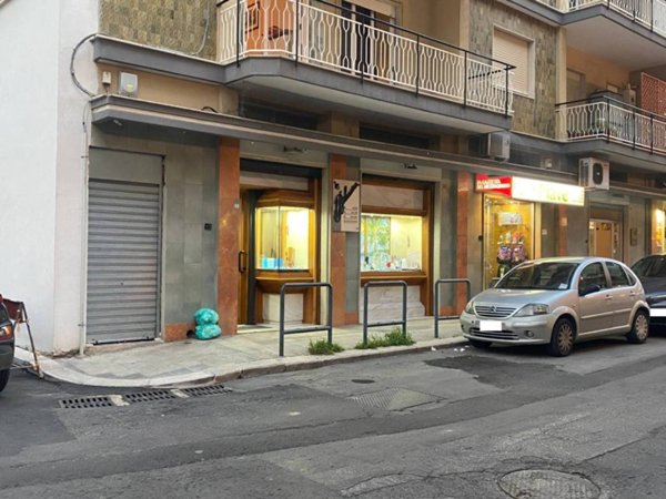negozio in vendita a Bisceglie