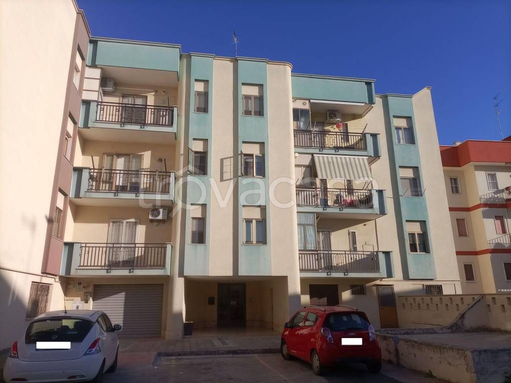locale commerciale in vendita a Bisceglie