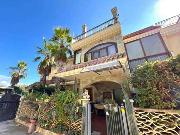 casa indipendente in vendita a Bisceglie