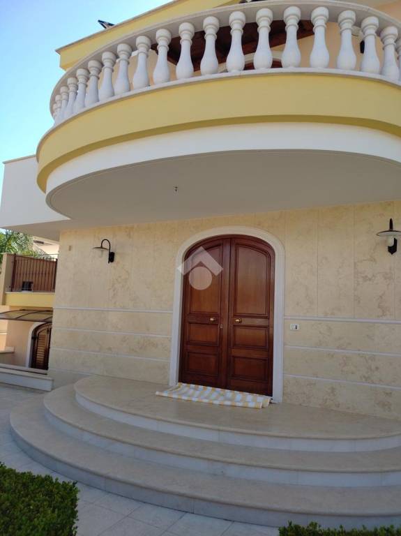 casa indipendente in vendita a Bisceglie