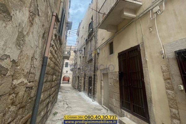 casa indipendente in vendita a Bisceglie in zona Centro Città