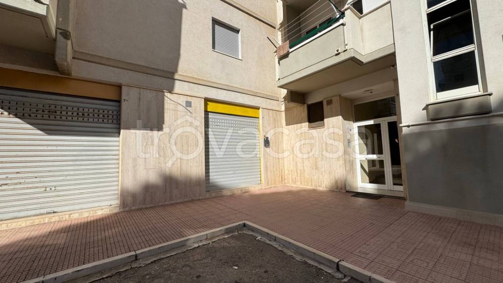 locale di sgombero in vendita a Bisceglie