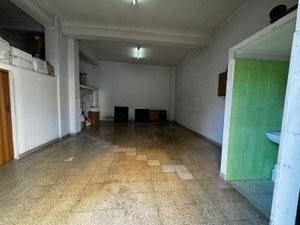 negozio in vendita a Bisceglie in zona Centro Città