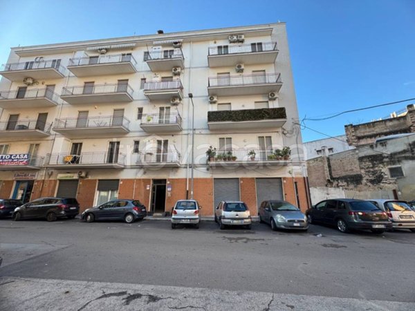 locale commerciale in vendita a Bisceglie