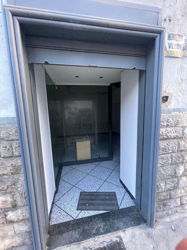 locale commerciale in vendita a Bisceglie