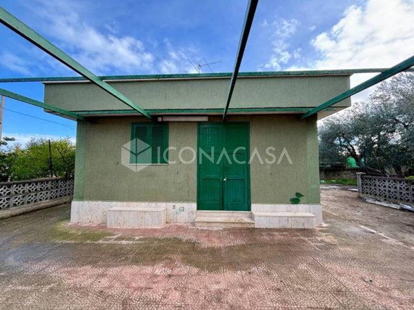 casa indipendente in vendita a Bisceglie in zona Centro Città