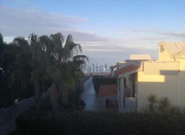 casa indipendente in vendita a Bisceglie