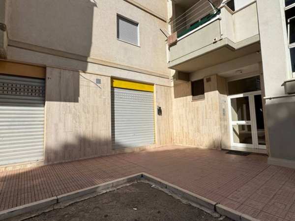 locale commerciale in vendita a Bisceglie