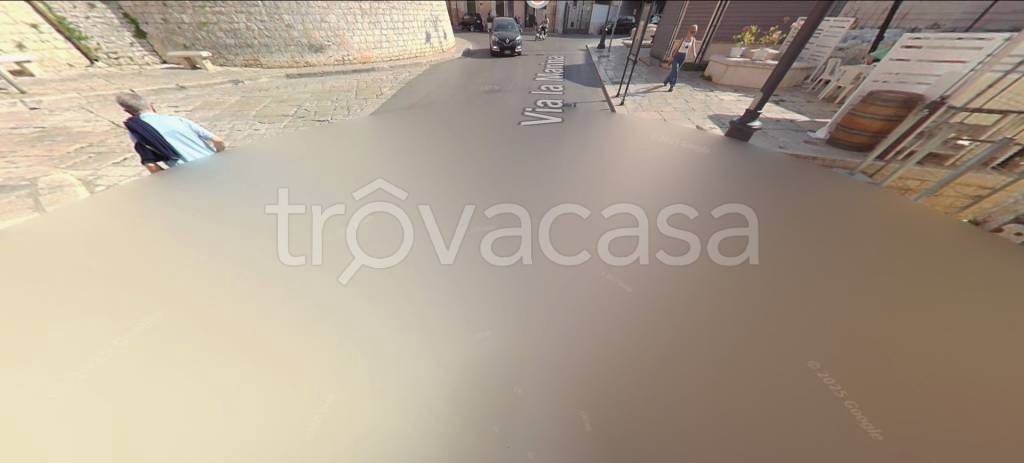 locale commerciale in vendita a Bisceglie