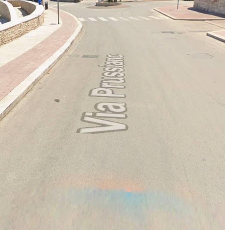 locale commerciale in vendita a Bisceglie