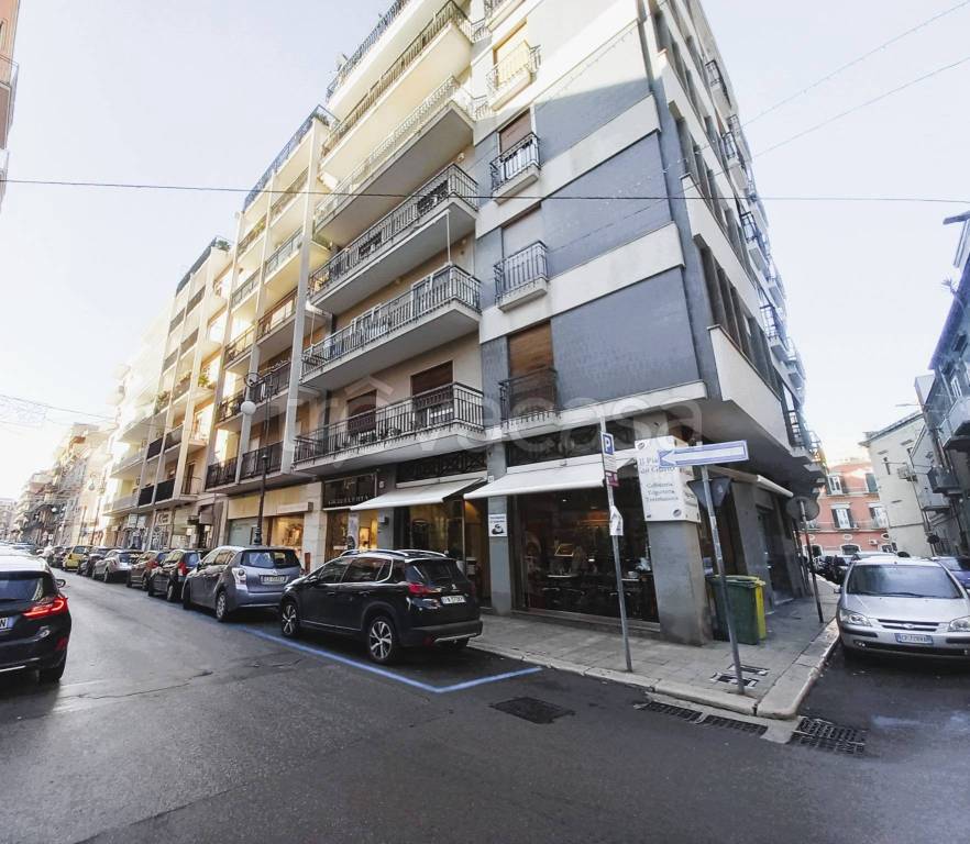 negozio in vendita a Bisceglie in zona Centro Città