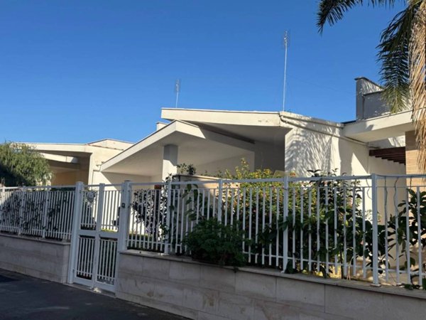 casa indipendente in vendita a Bisceglie