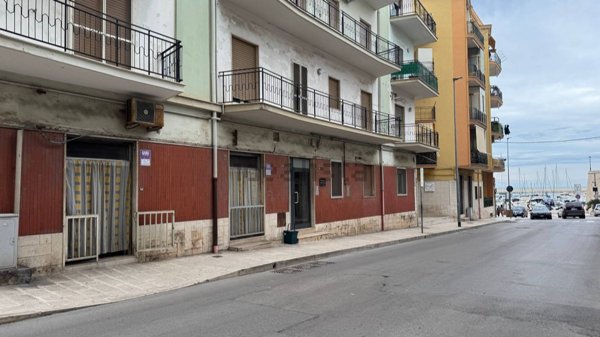 locale commerciale in vendita a Bisceglie