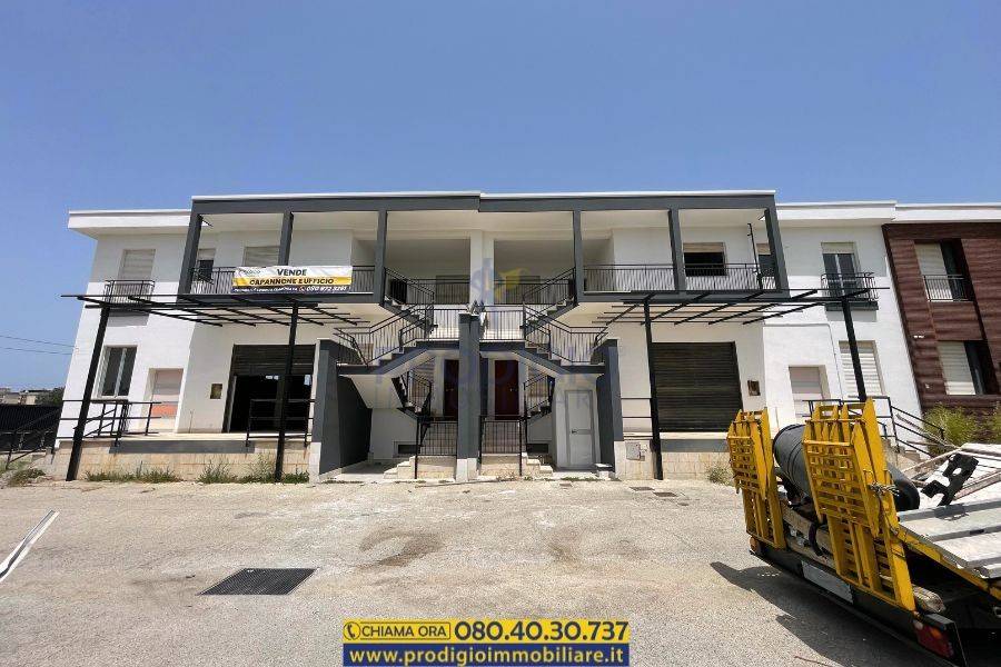 locale commerciale in vendita a Bisceglie