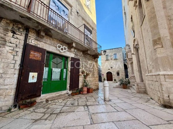 locale commerciale in vendita a Bisceglie