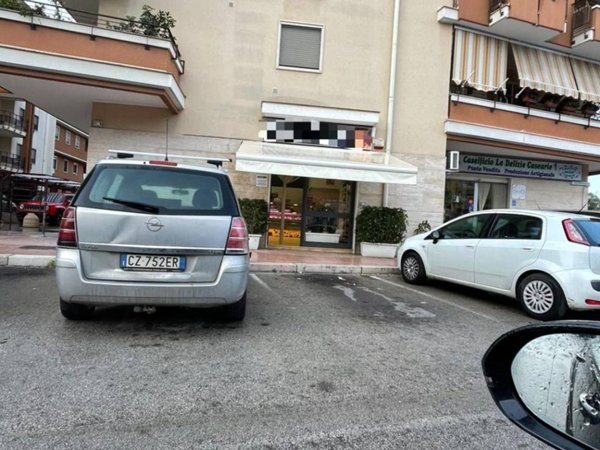 negozio in vendita a Bisceglie