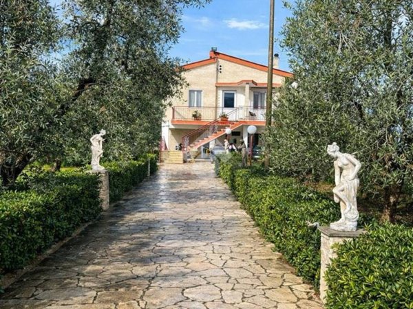 casa indipendente in vendita a Bisceglie