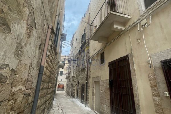 casa indipendente in vendita a Bisceglie in zona Centro Città