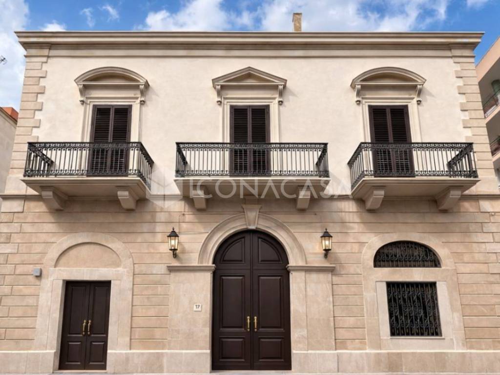 intera palazzina in vendita a Bisceglie