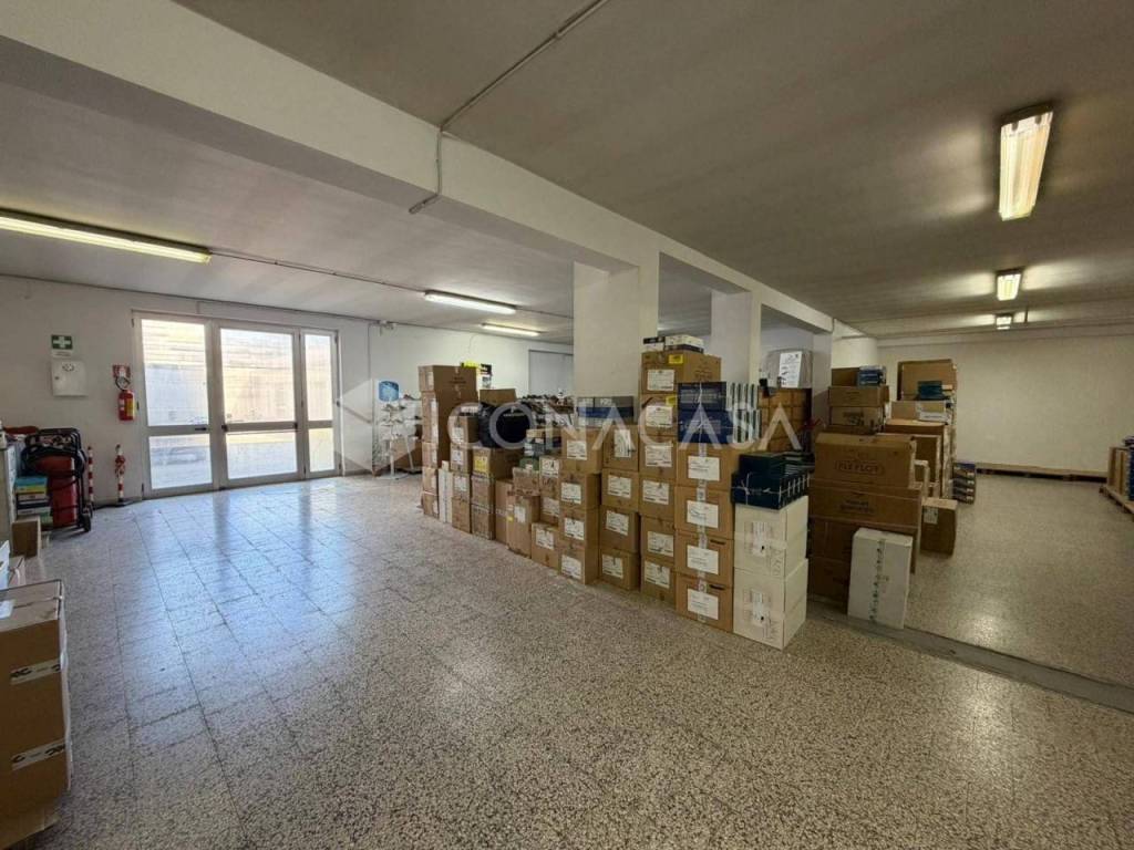 negozio in vendita a Bisceglie