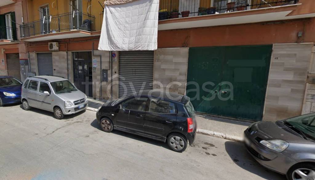 locale commerciale in vendita a Bisceglie