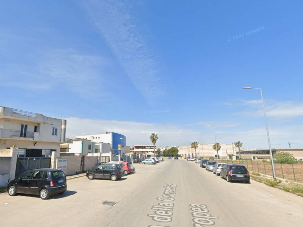 locale commerciale in vendita a Bisceglie