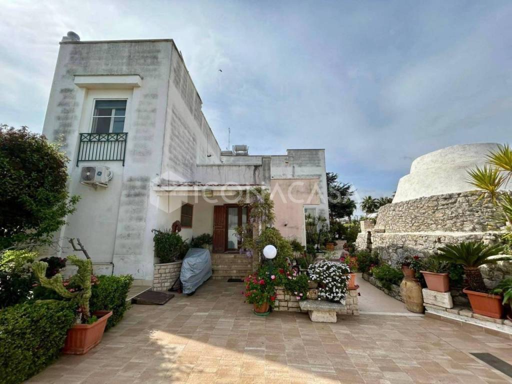 casa indipendente in vendita a Bisceglie