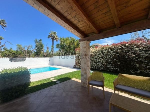 casa indipendente in vendita a Bisceglie