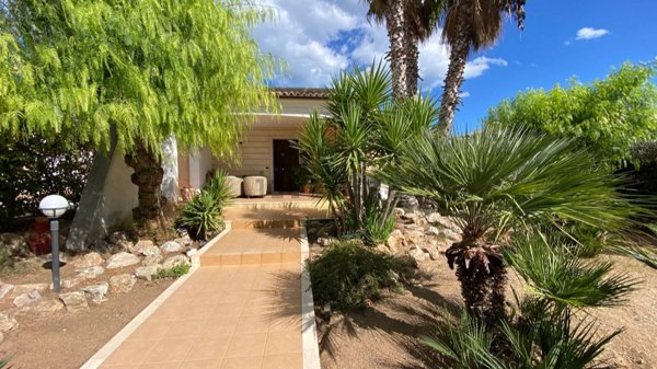 casa indipendente in vendita a Bisceglie