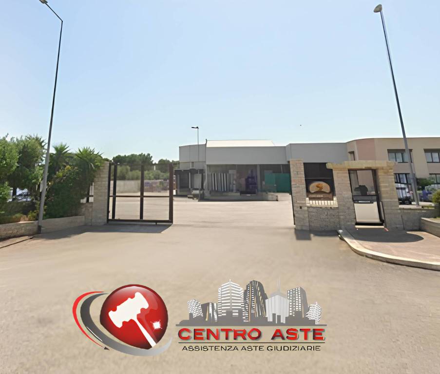 locale commerciale in vendita a Bisceglie