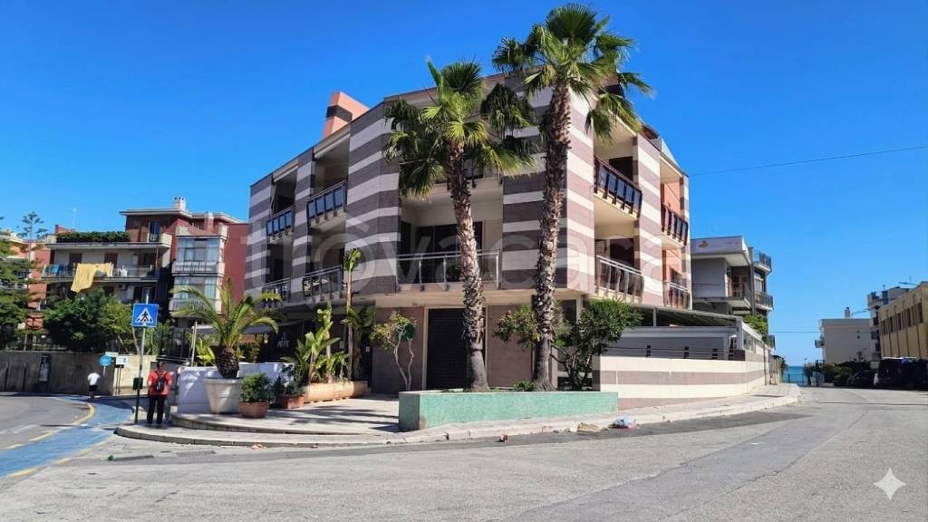 negozio in vendita a Bisceglie