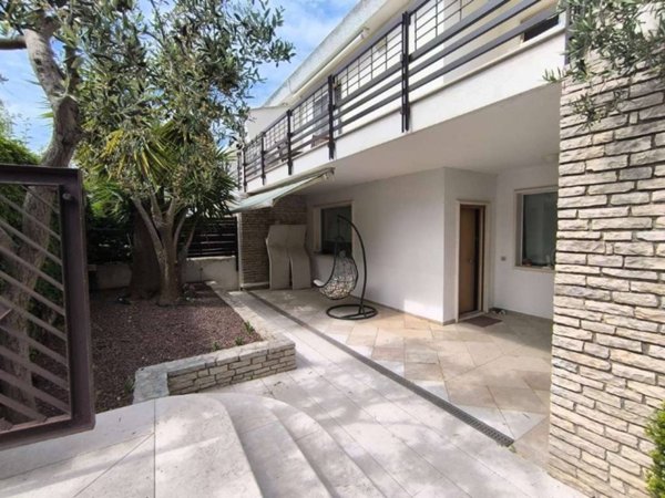 casa indipendente in vendita a Bisceglie