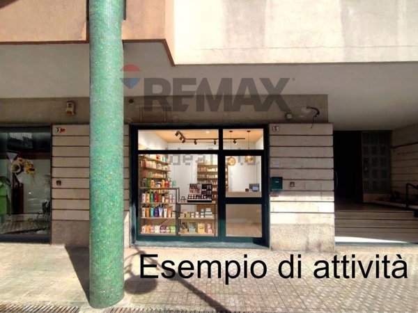 locale commerciale in vendita a Bisceglie