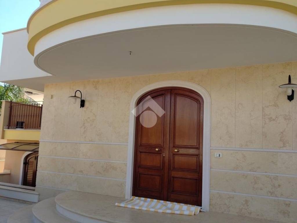 casa indipendente in vendita a Bisceglie