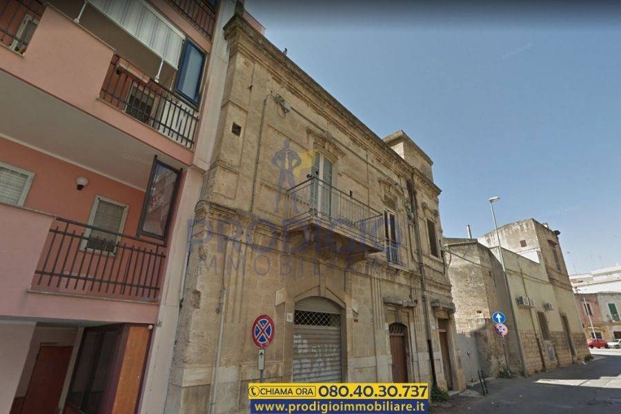 intera palazzina in vendita a Bisceglie in zona Centro Città