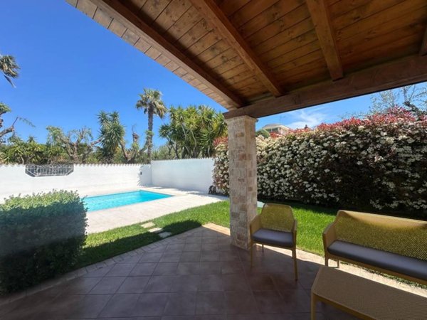 casa indipendente in vendita a Bisceglie