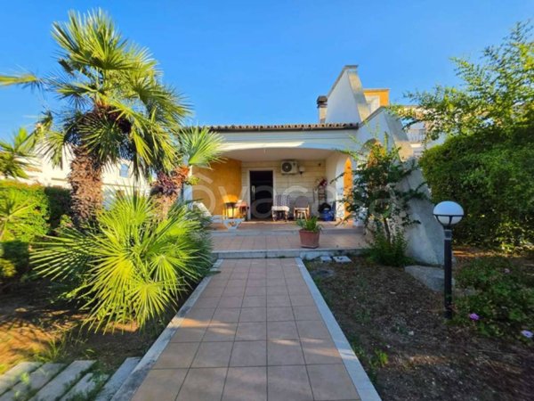 casa indipendente in vendita a Bisceglie