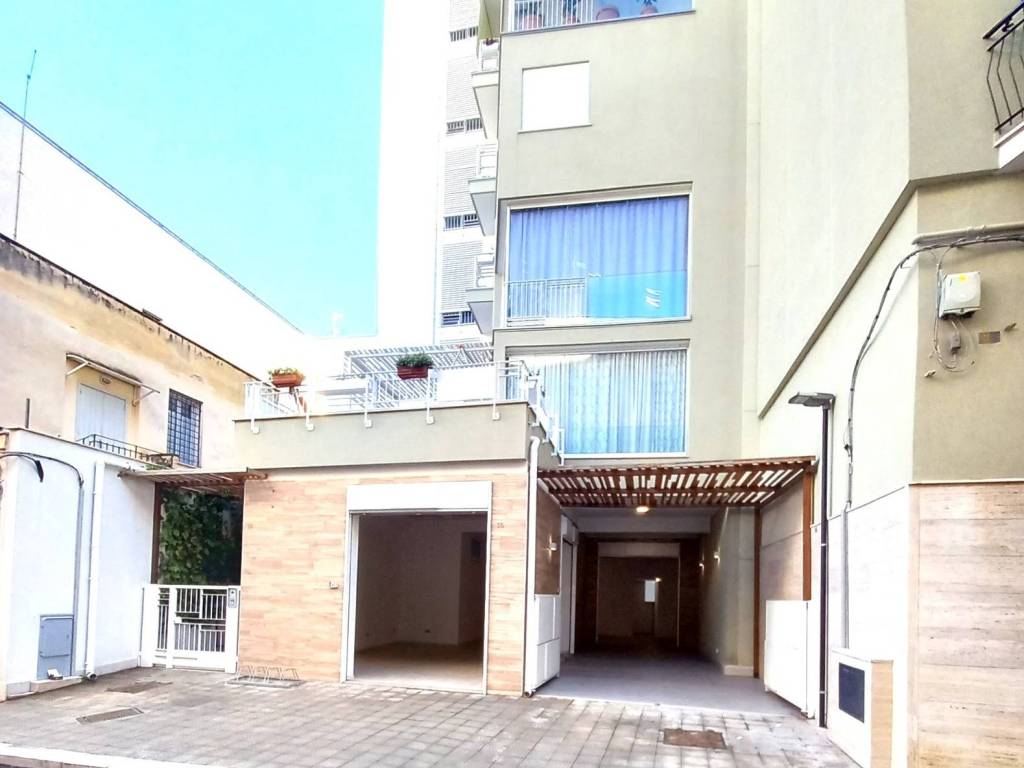 negozio in vendita a Bisceglie