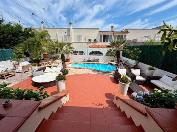 casa indipendente in vendita a Bisceglie