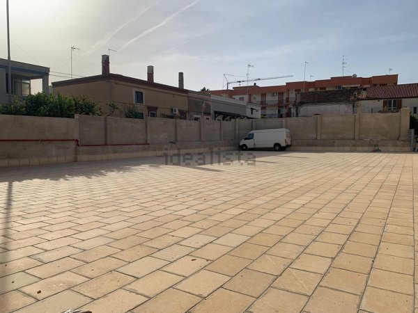 box auto in vendita a Bisceglie