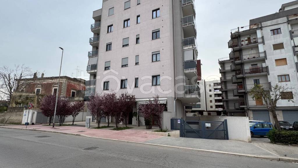 box auto in vendita a Bisceglie