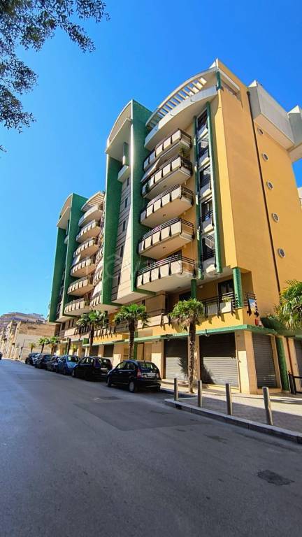 box auto in vendita a Bisceglie