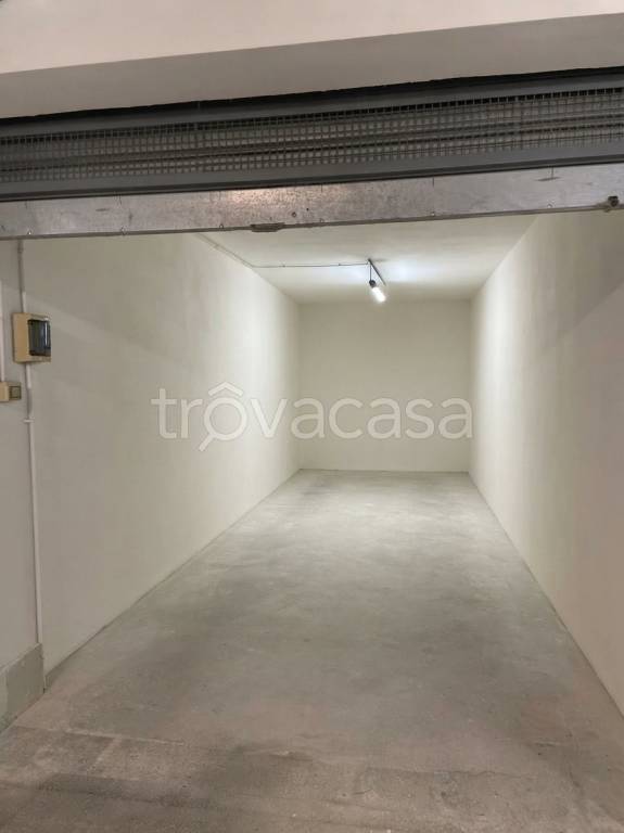 box auto in vendita a Bisceglie