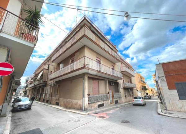 appartamento in vendita a Canosa di Puglia