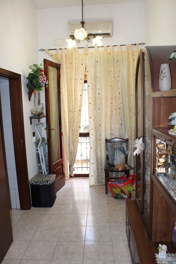 casa indipendente in vendita a Canosa di Puglia