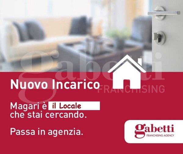 negozio in vendita a Canosa di Puglia