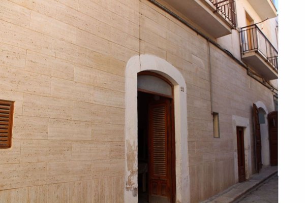 casa indipendente in vendita a Canosa di Puglia