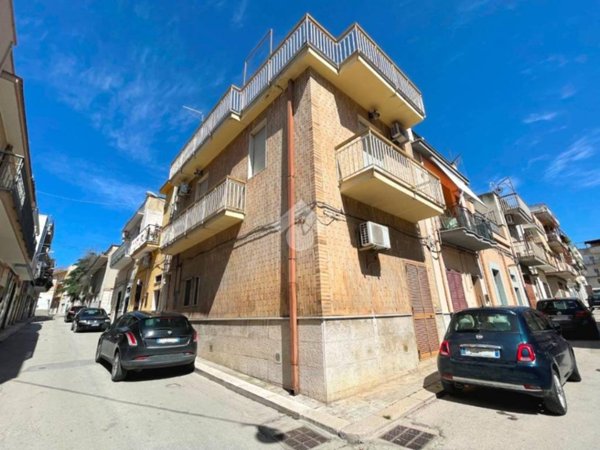 appartamento in vendita a Canosa di Puglia
