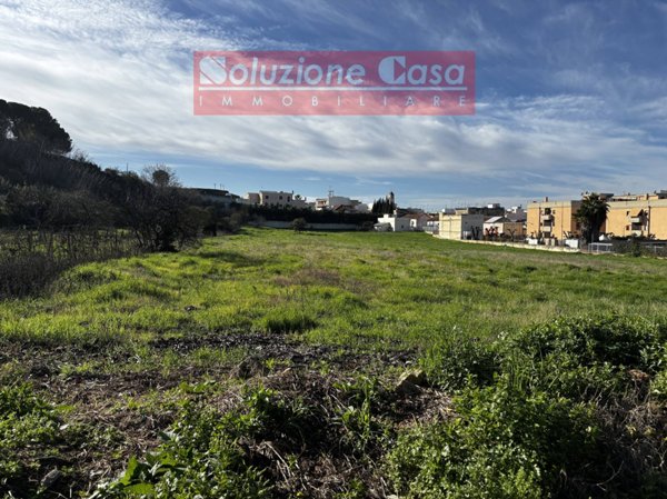 terreno edificabile in vendita a Canosa di Puglia