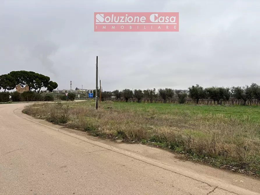 casa indipendente in vendita a Canosa di Puglia